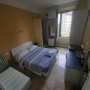Emmy Ξενοδοχείο